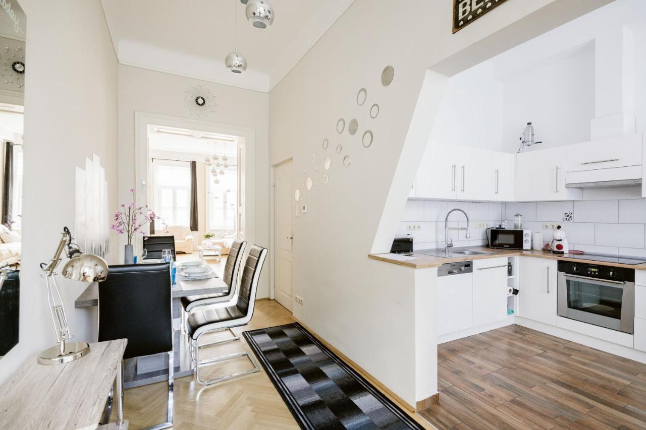 Bubbles Apartment Budapest Ngoại thất bức ảnh